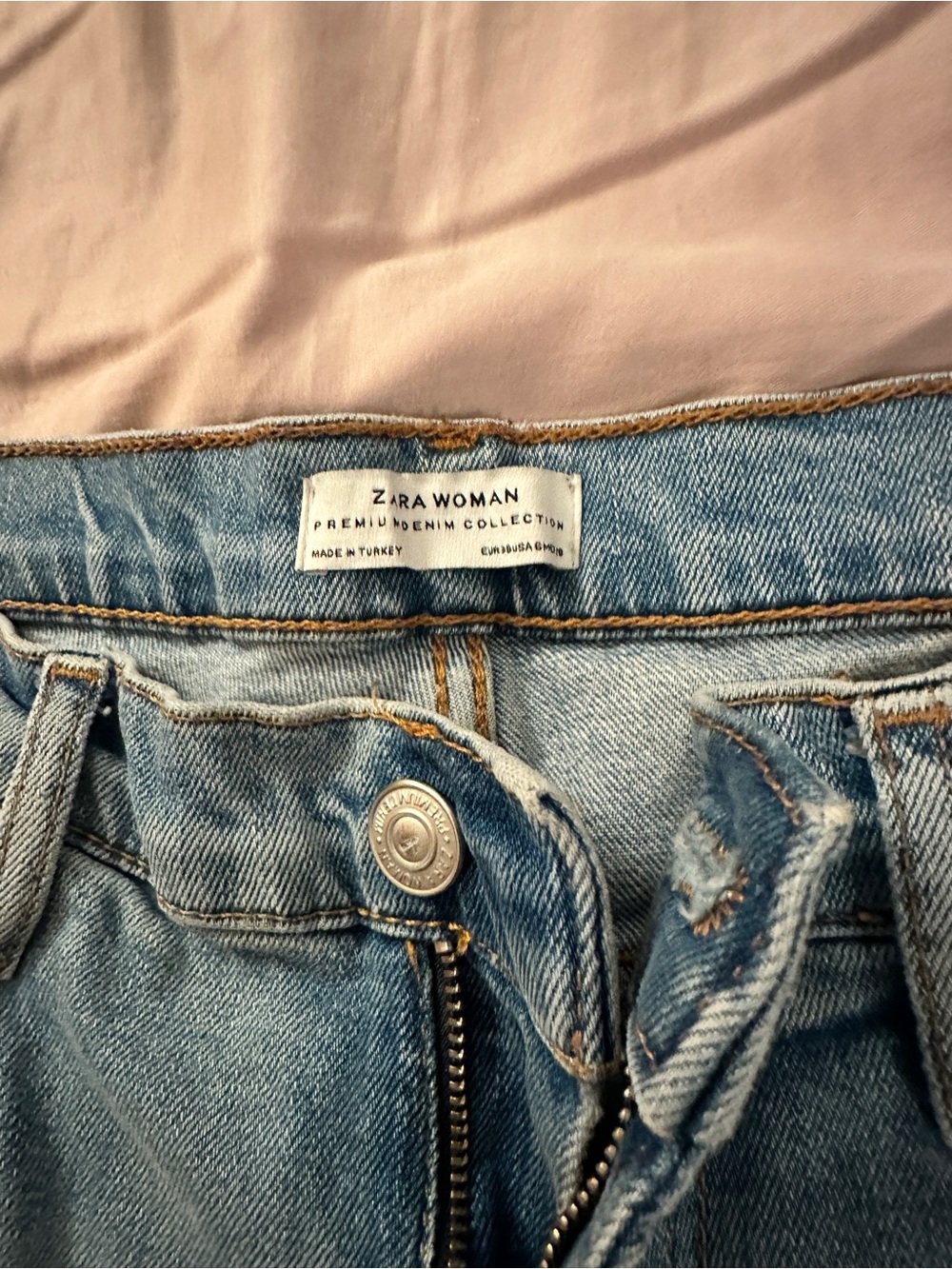 Zara Worn/Distressed Embroidered Floral Skinny Jeans - Picture 7 of 8